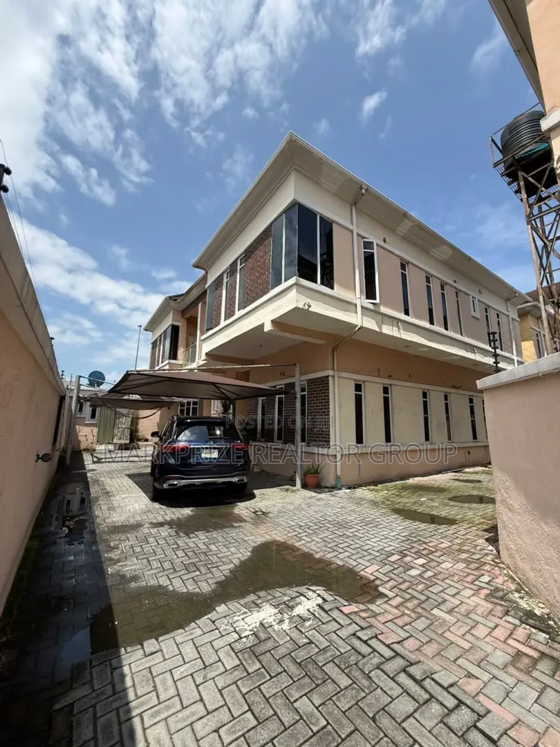 4bdrm Duplex in Chevron Drive Lekki for sale in Chevron