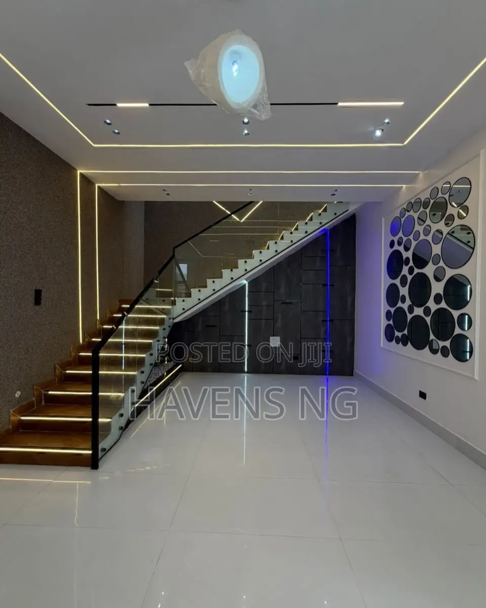 4bdrm Duplex in Ikota for sale in Ikota