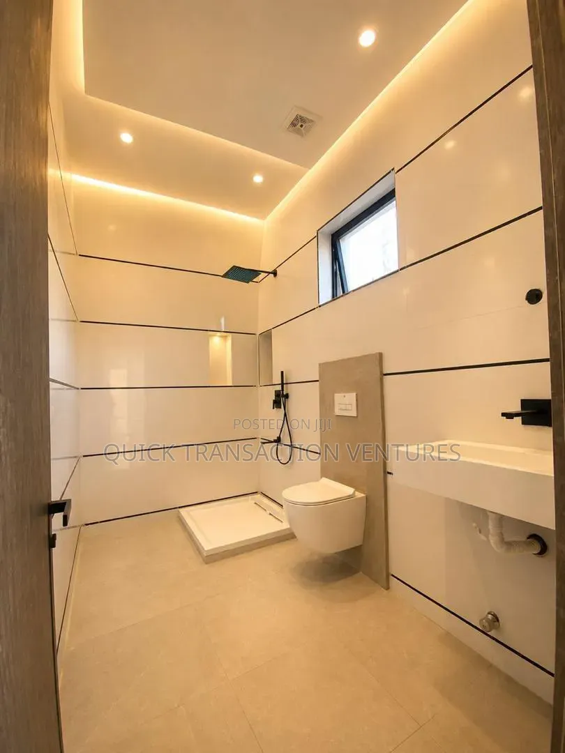 4bdrm Duplex in Parkveiw Estate for rent in Parkview Estate