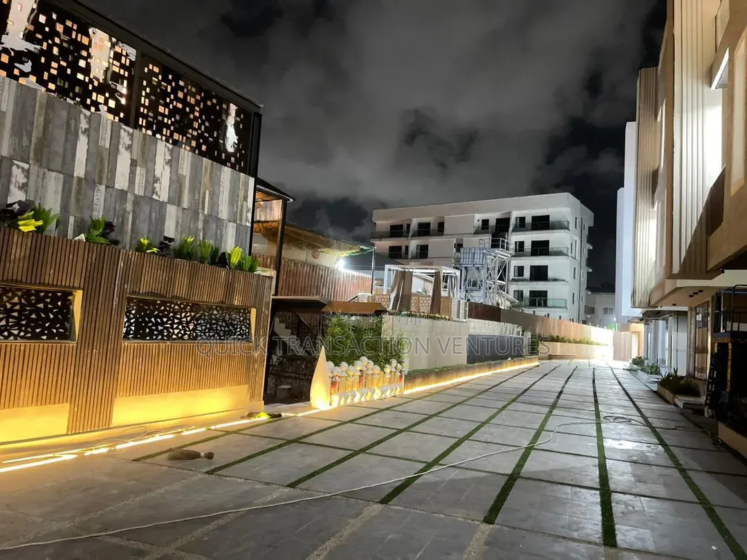 4bdrm Duplex in Parkveiw Estate for rent in Parkview Estate