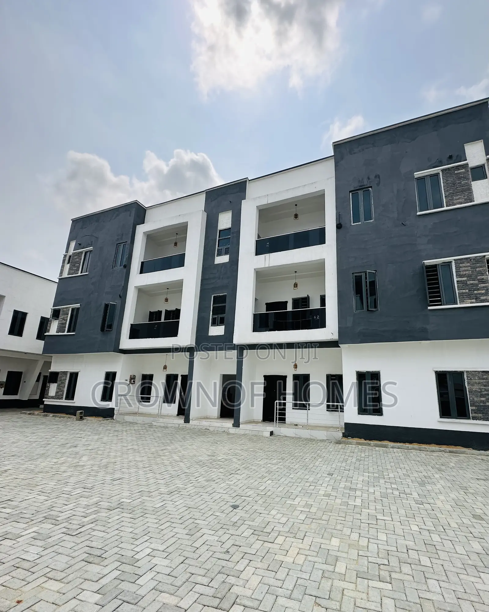 3bdrm Apartment in Ilaje / Lekki for sale in Ilaje / Lekki