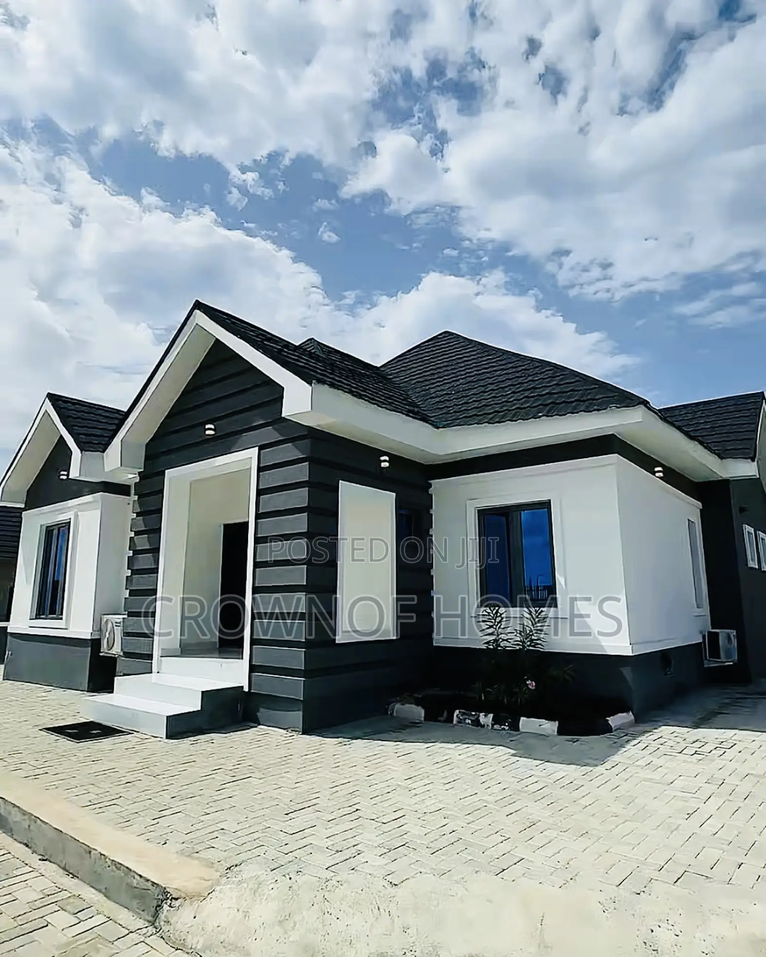 3bdrm Bungalow in Lekki Avana Estate, Elerangbe for sale in Elerangbe