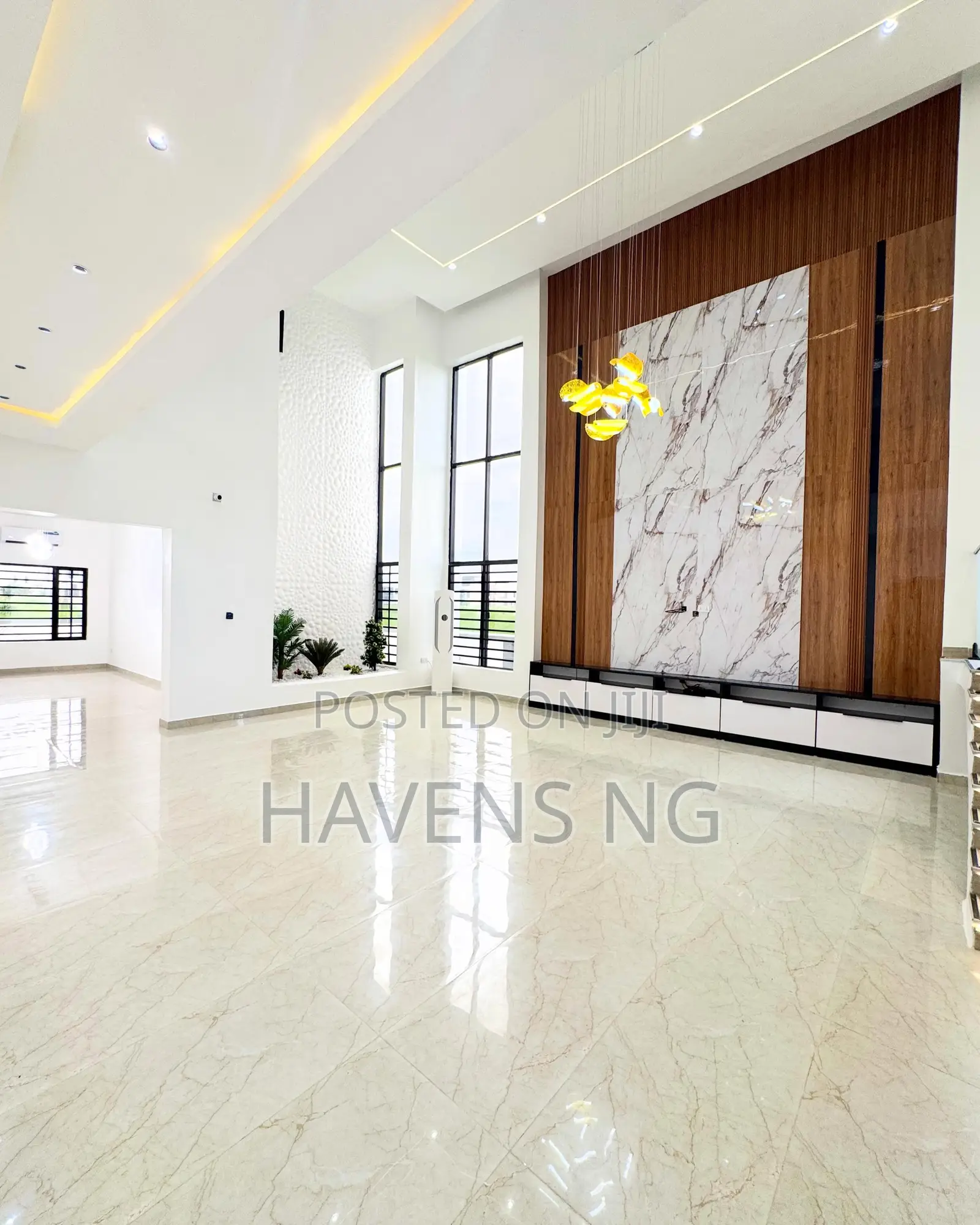 6bdrm Duplex in Lekki Phase 2 for sale in Lekki Phase 2