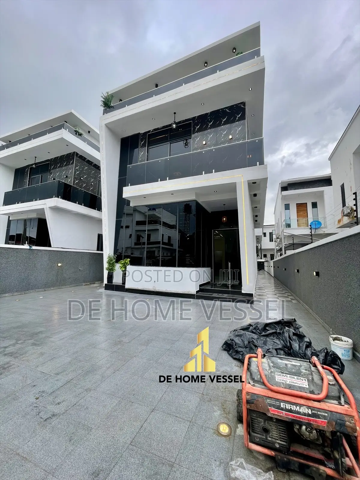 5bdrm Duplex in Sangotedo for sale in Sangotedo