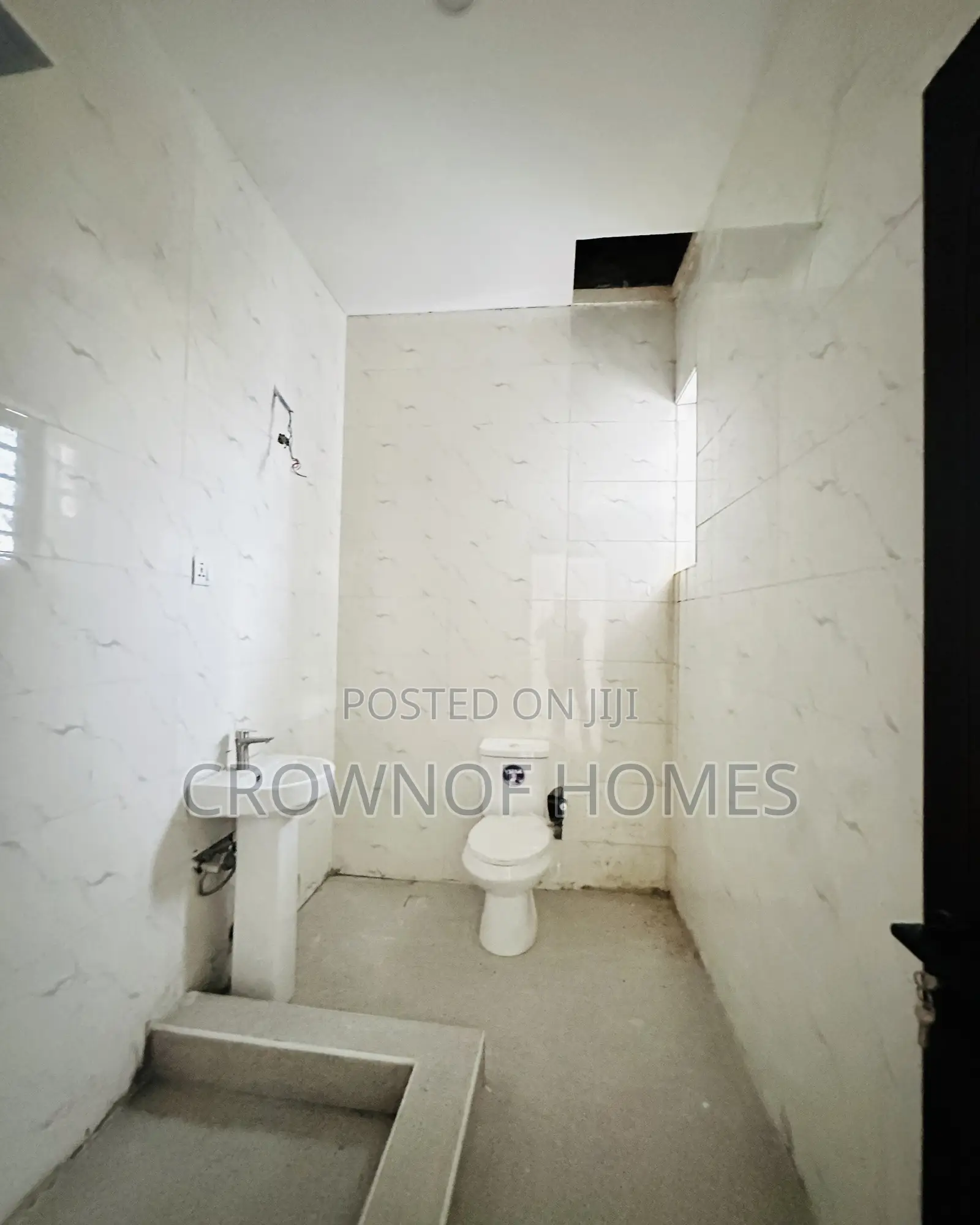 4bdrm Duplex in Abraham Adesanya Estate for sale in Abraham Adesanya Estate