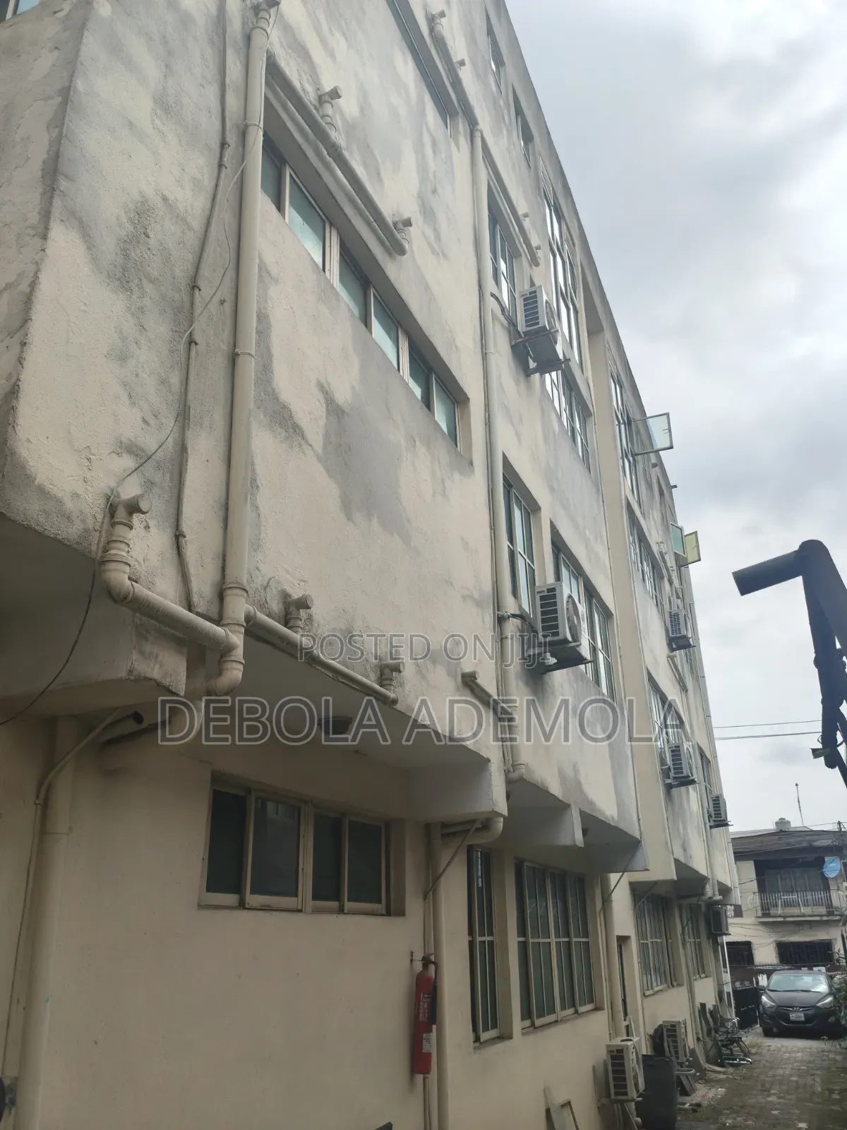 20bdrm House in Adeniyi Jones for sale in Adeniyi Jones