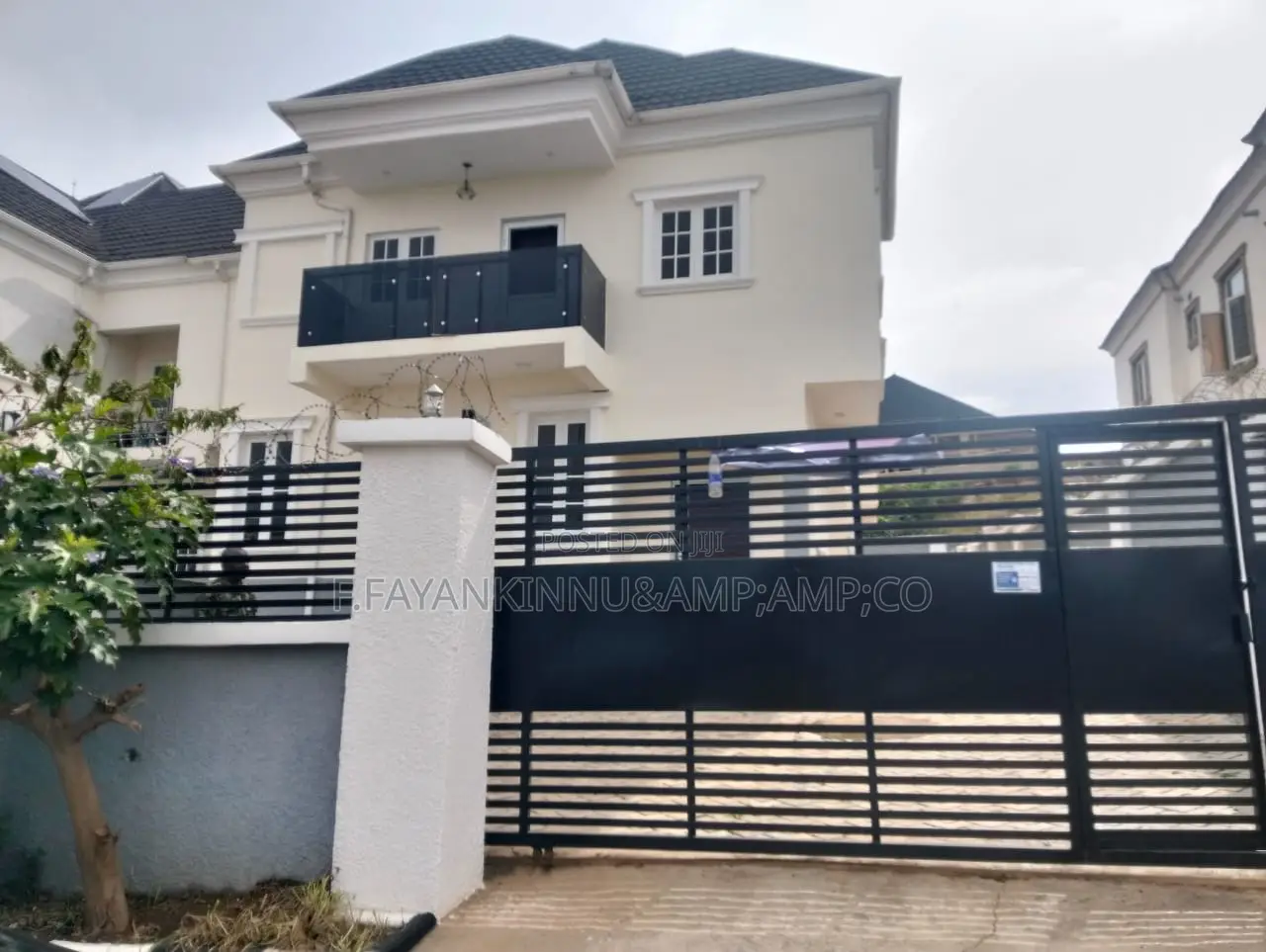 4bdrm Duplex in Admiralty Estate, Asokoro for rent in Asokoro