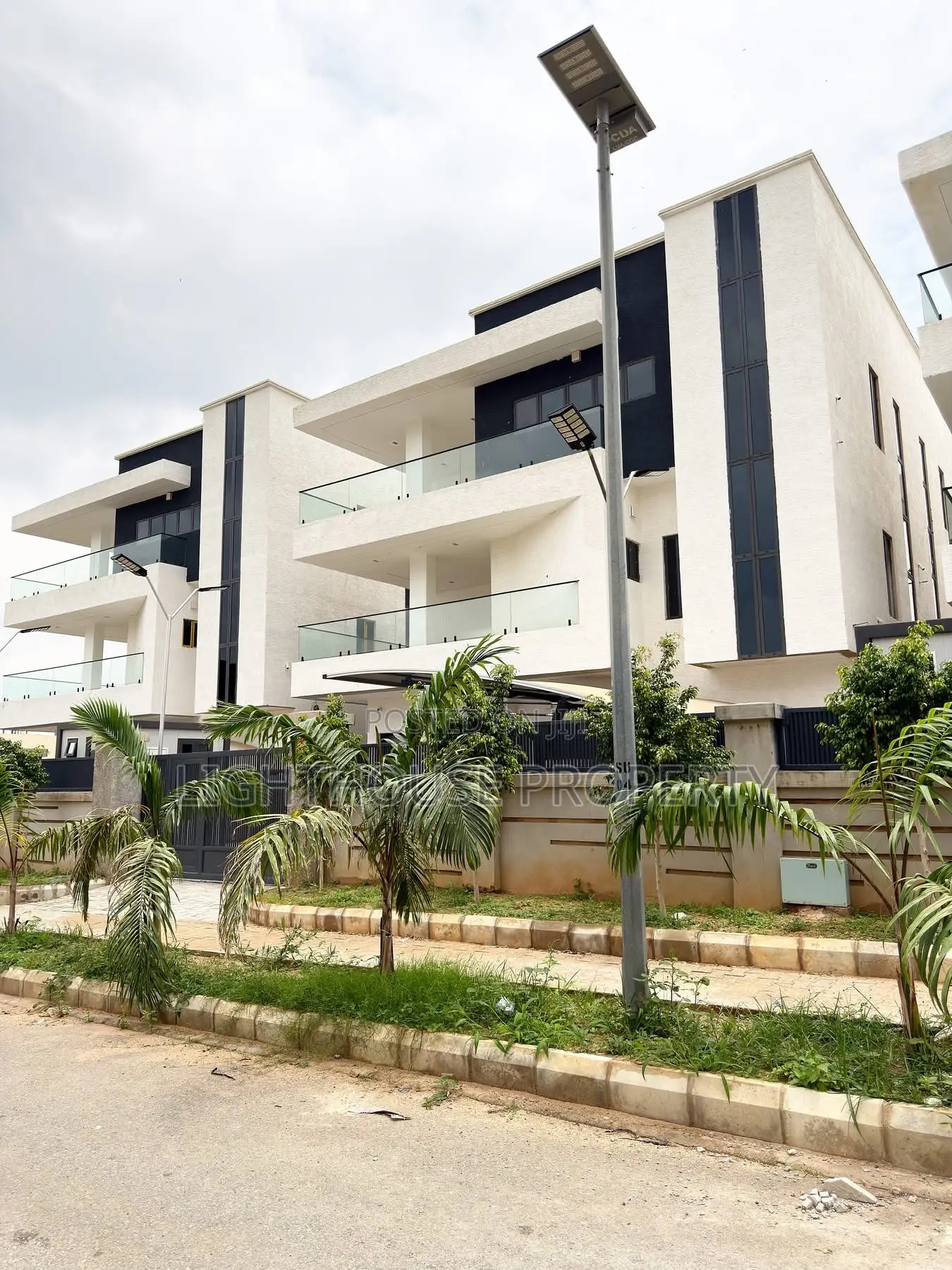 6bdrm Duplex in Katampe Extension for sale in Katampe Extension