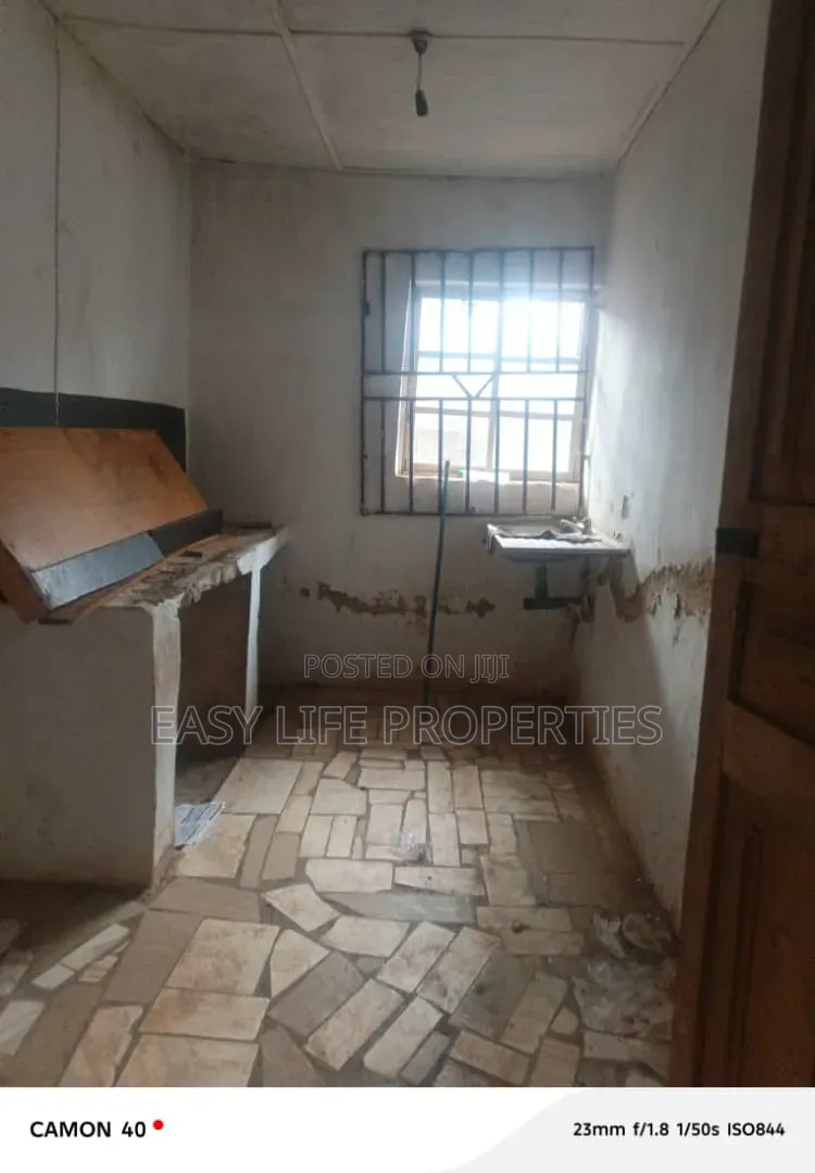 2bdrm Apartment in Alagbayun, Alakia for sale in Alakia