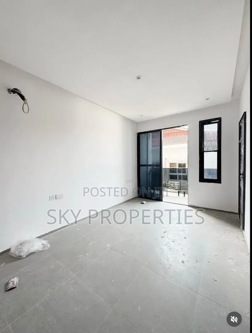 2bdrm Maisonette in Ilasan, Ikate for rent in Ikate