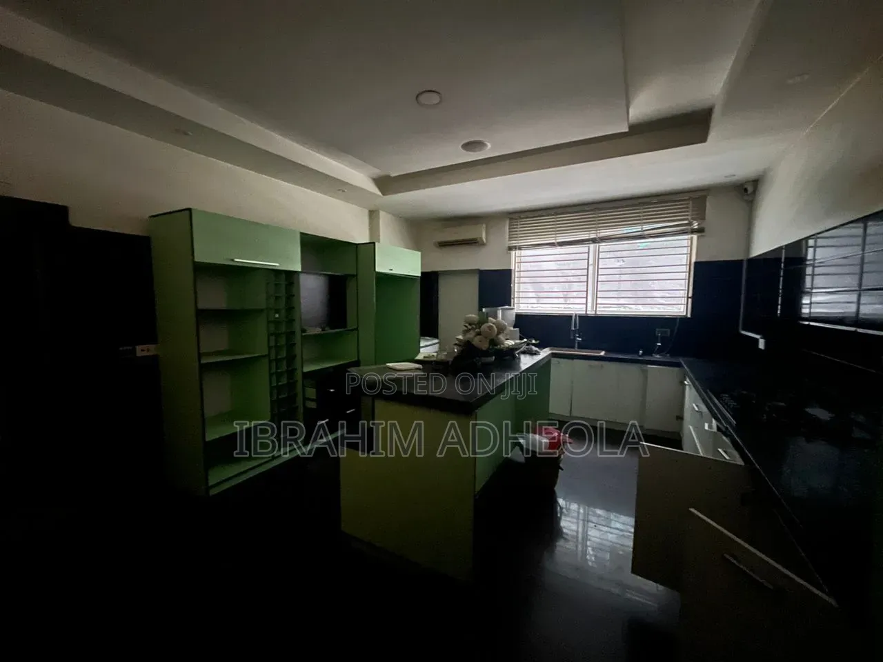 5bdrm Duplex in Banana Island for rent in Banana Island