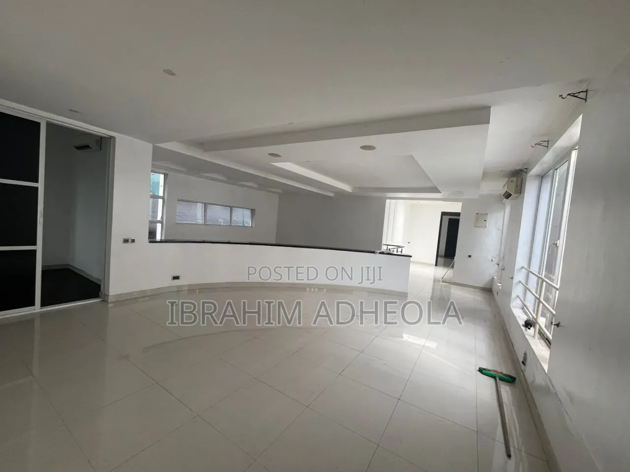 5bdrm Duplex in Banana Island for rent in Banana Island