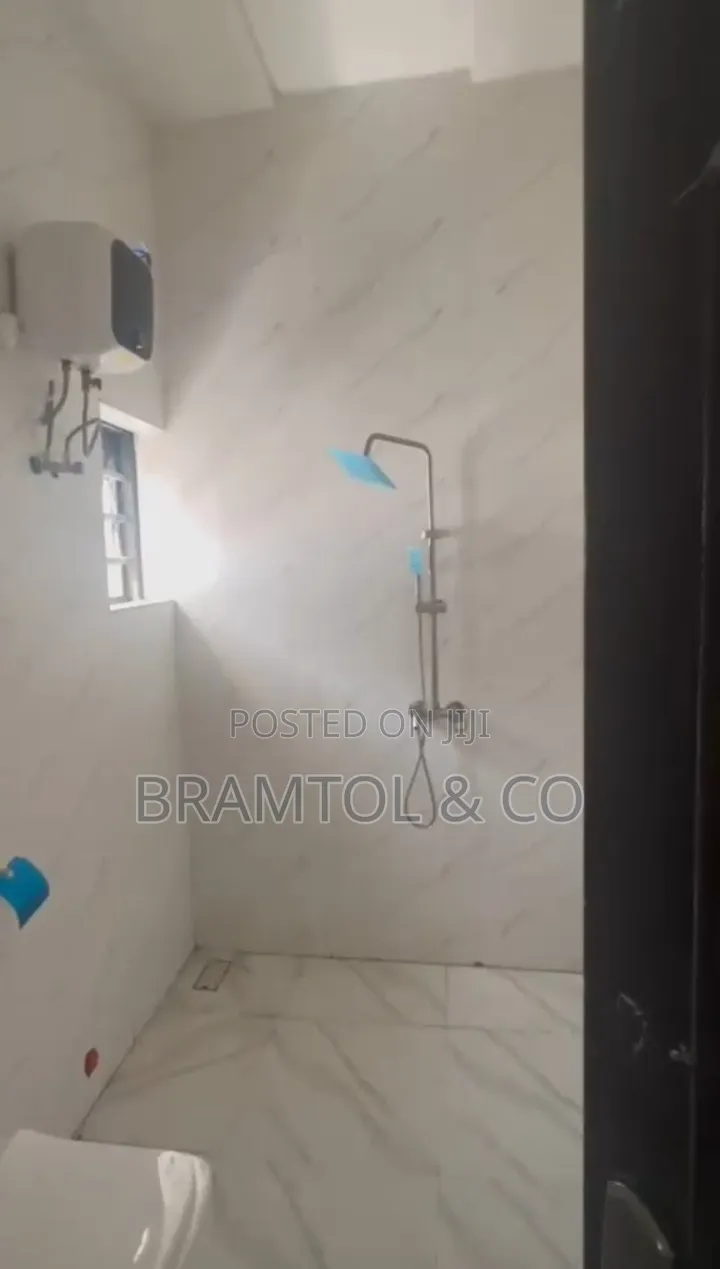 3bdrm Bungalow in Efab Queen Estate, Dape for sale in Dape