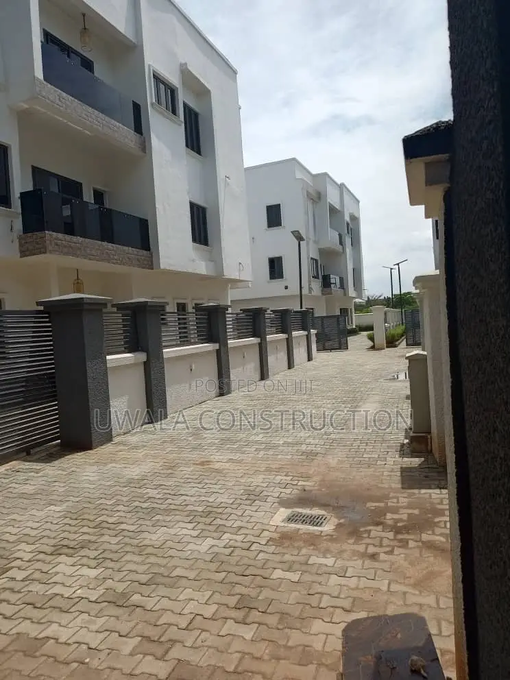7bdrm Mansion in Asokoro for sale in Asokoro