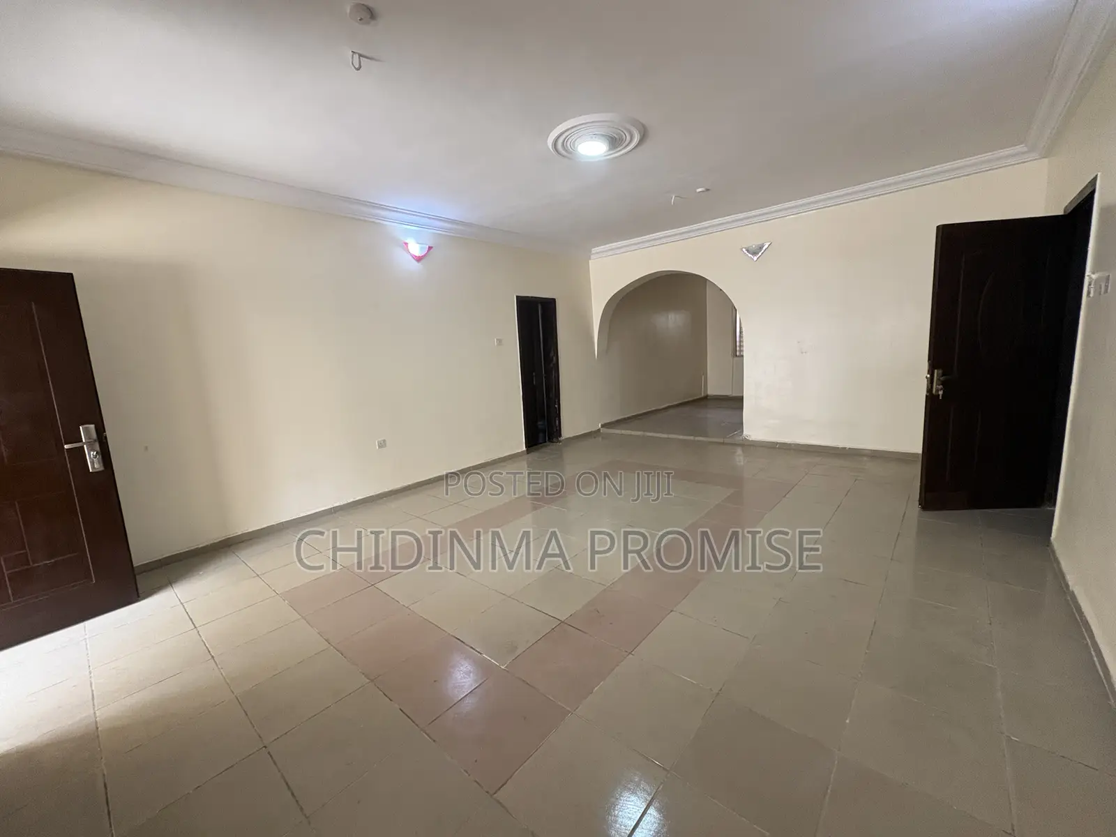 3bdrm Block of Flats in Wuye for rent in Wuye