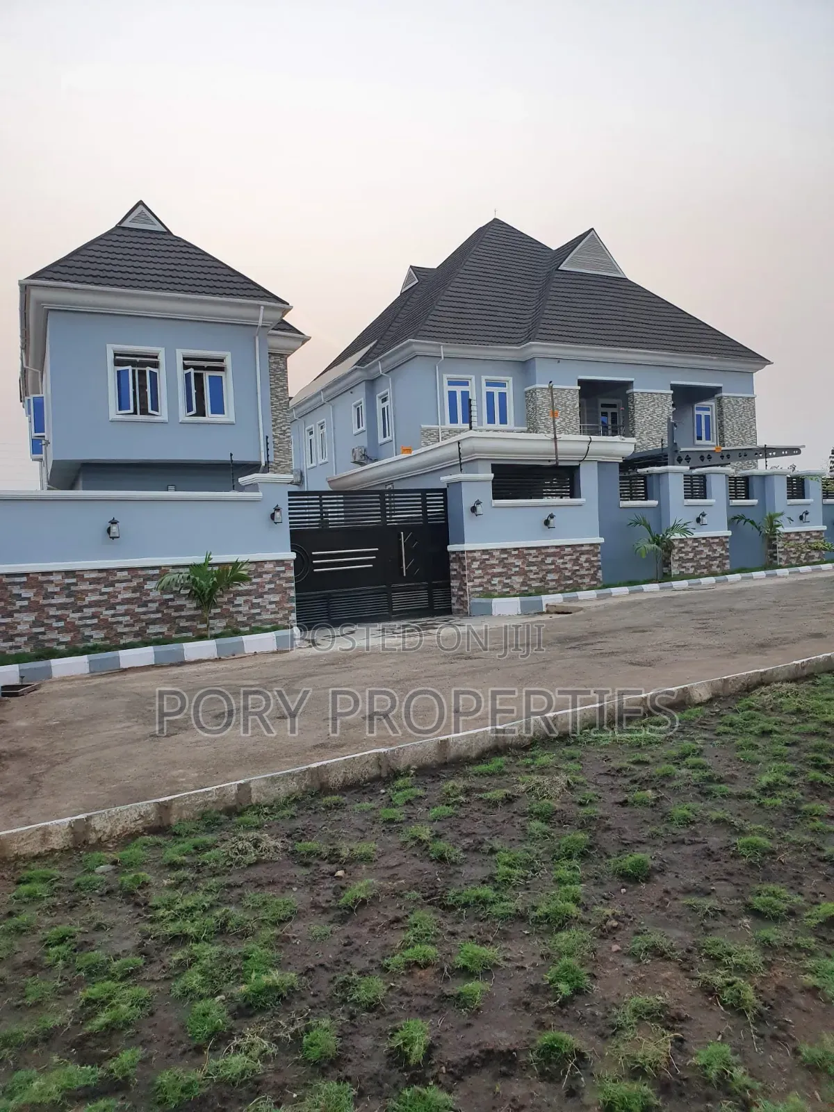 Furnished 4bdrm Duplex in Aerodrome, Samonda for sale in Samonda