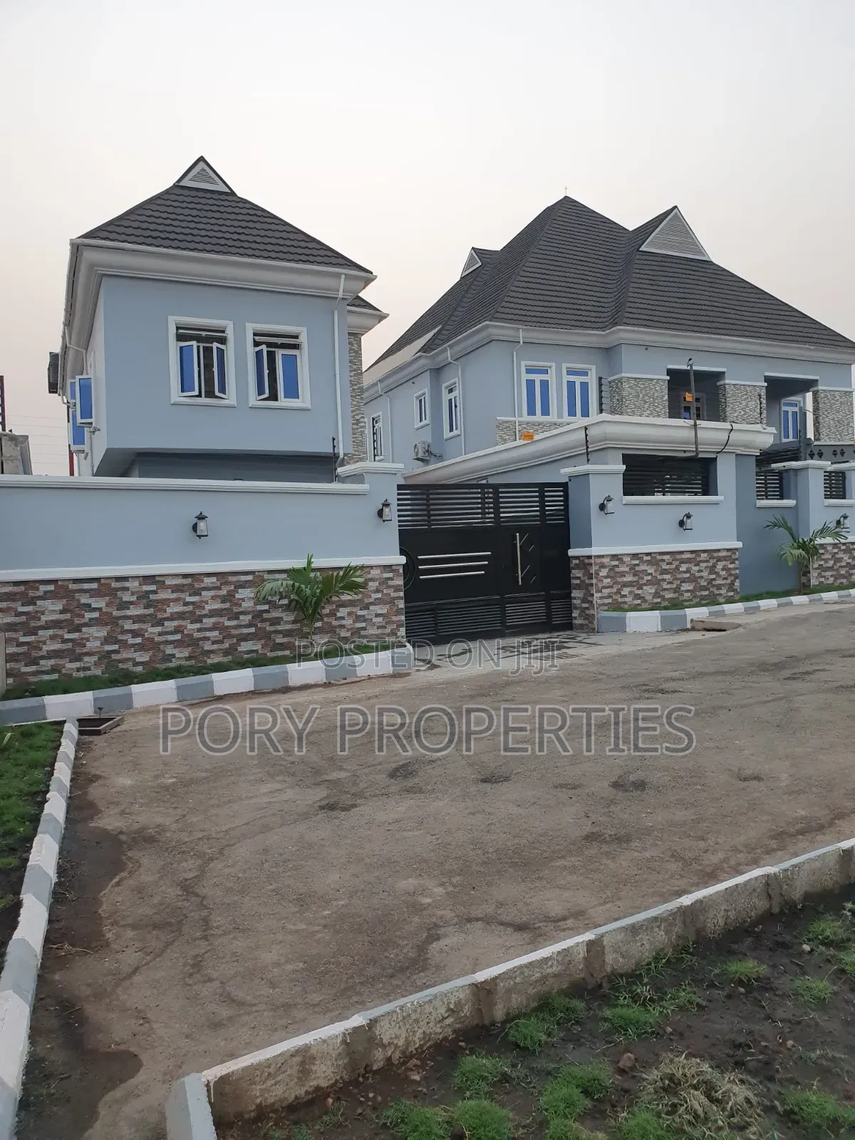 Furnished 4bdrm Duplex in Aerodrome, Samonda for sale in Samonda