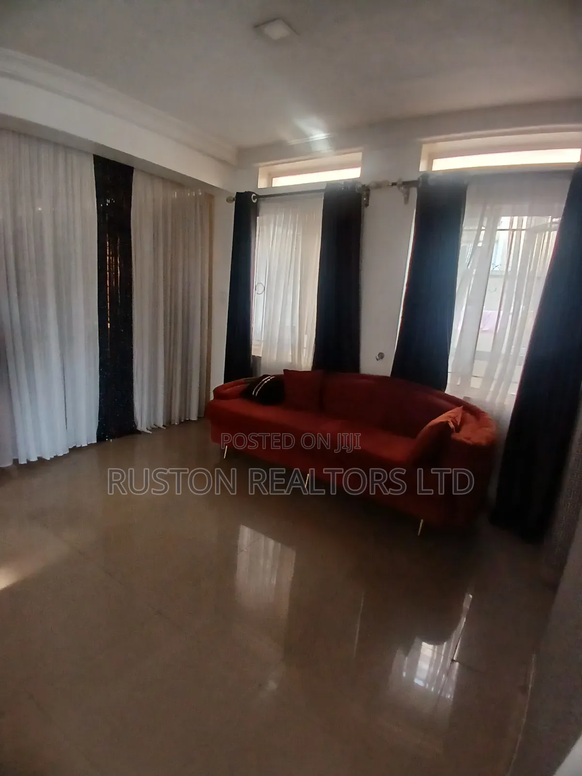 4bdrm Bungalow in Kolapo Ishola Gra, Ibadan for sale in Ibadan