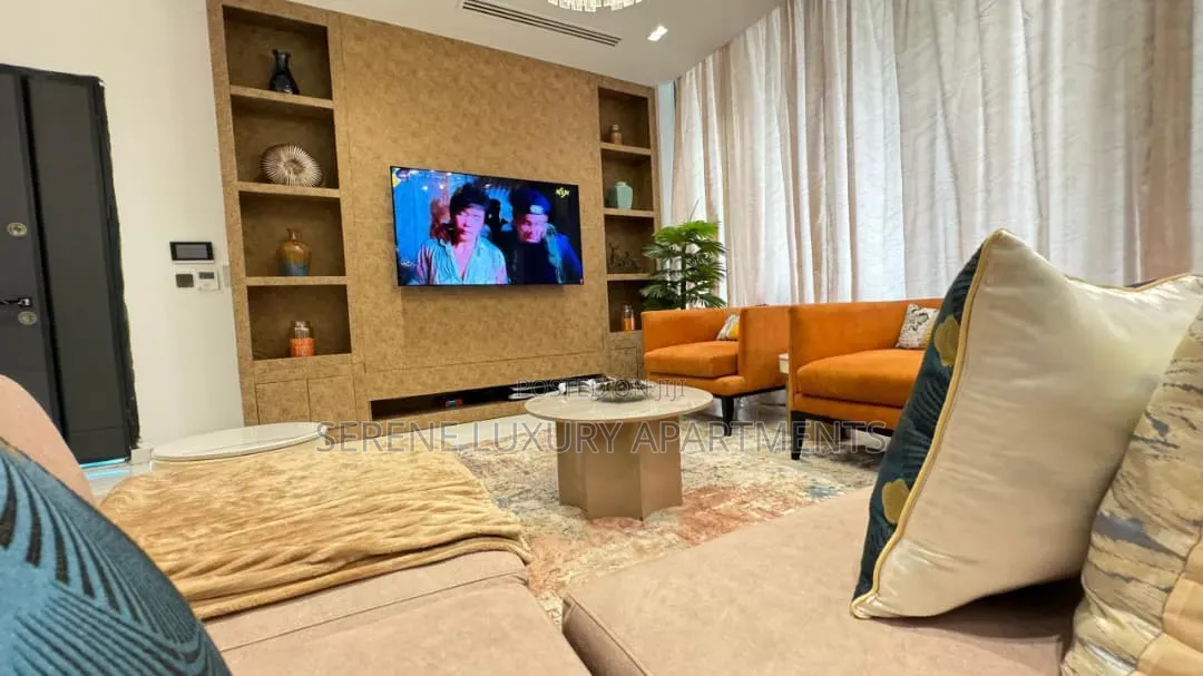 Luxury 2bedroom Maisonette With Snooker Pool Gym Ps5 Soccer Balcony in Lekki Phase 1