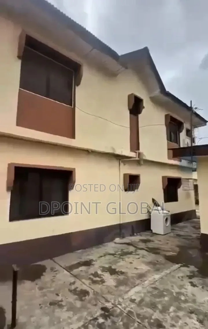 12bdrm Block of Flats in In Estate, New Oko Oba for sale in New Oko Oba