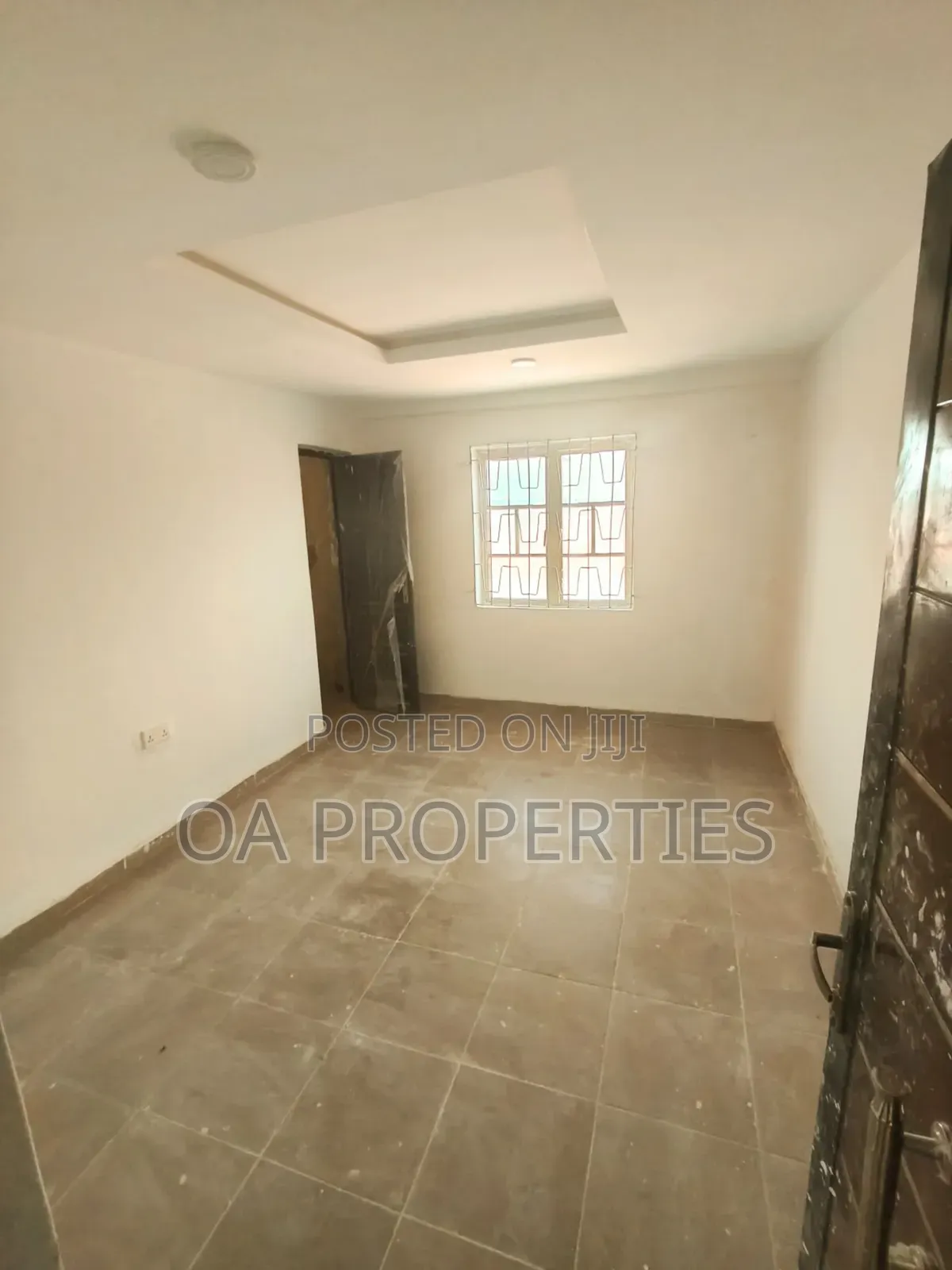 4bedroom Flat at Opp Ui, Along Ui First Gate, Ui Ibadan. 3m/Annum in Ibadan