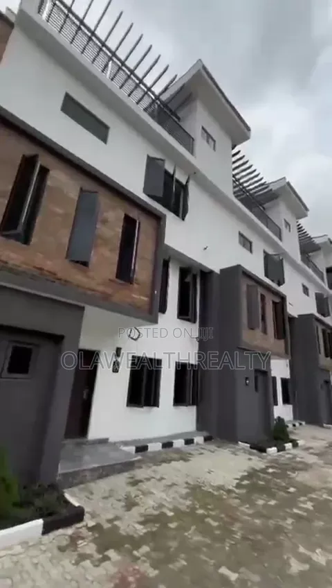 4bdrm Duplex in Jabi for sale in Jabi