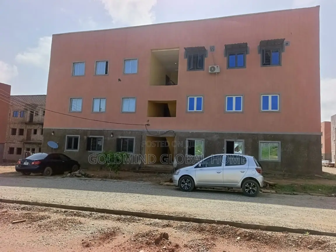 3bdrm Block of Flats in Federal Mortgage, Sabon Lugbe for sale in Sabon Lugbe