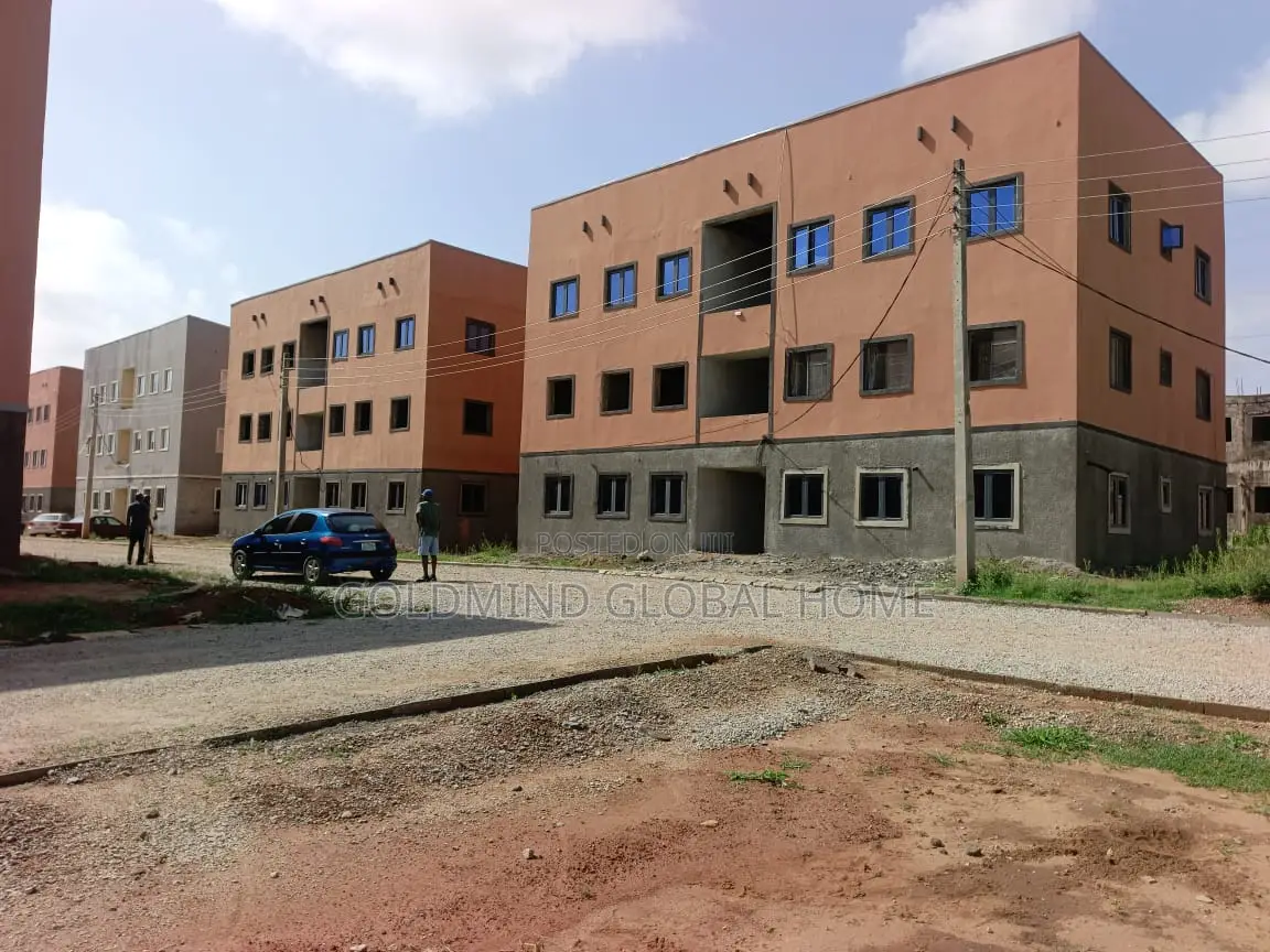 3bdrm Block of Flats in Federal Mortgage, Sabon Lugbe for sale in Sabon Lugbe