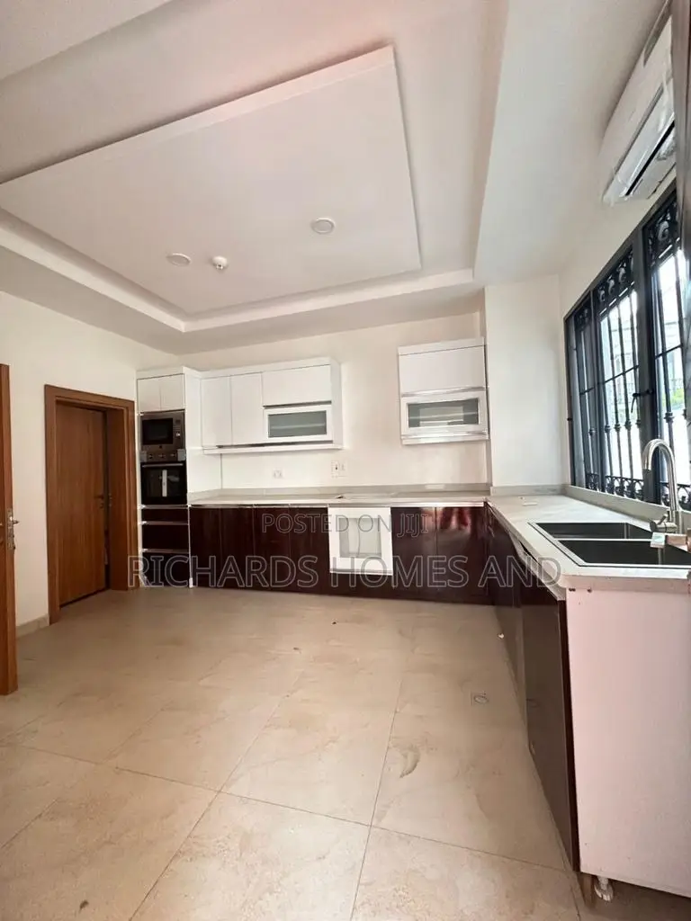 4bdrm Duplex in Banana Island for rent in Banana Island