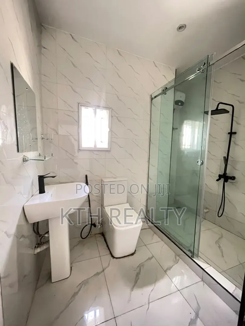 3bdrm Duplex in Ikate for rent in Ikate