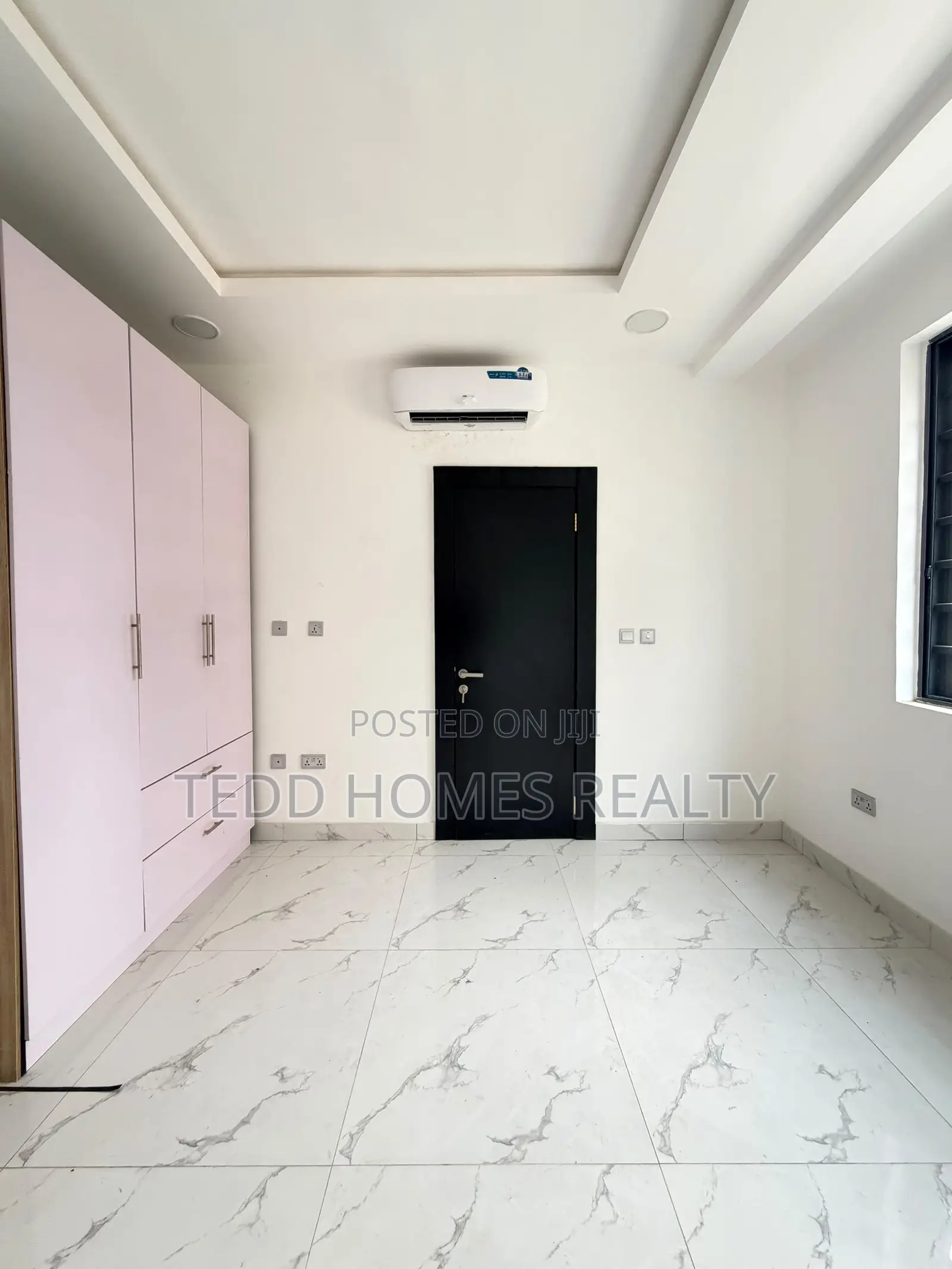 2bdrm Apartment in Lekki for sale in Lekki Phase 1