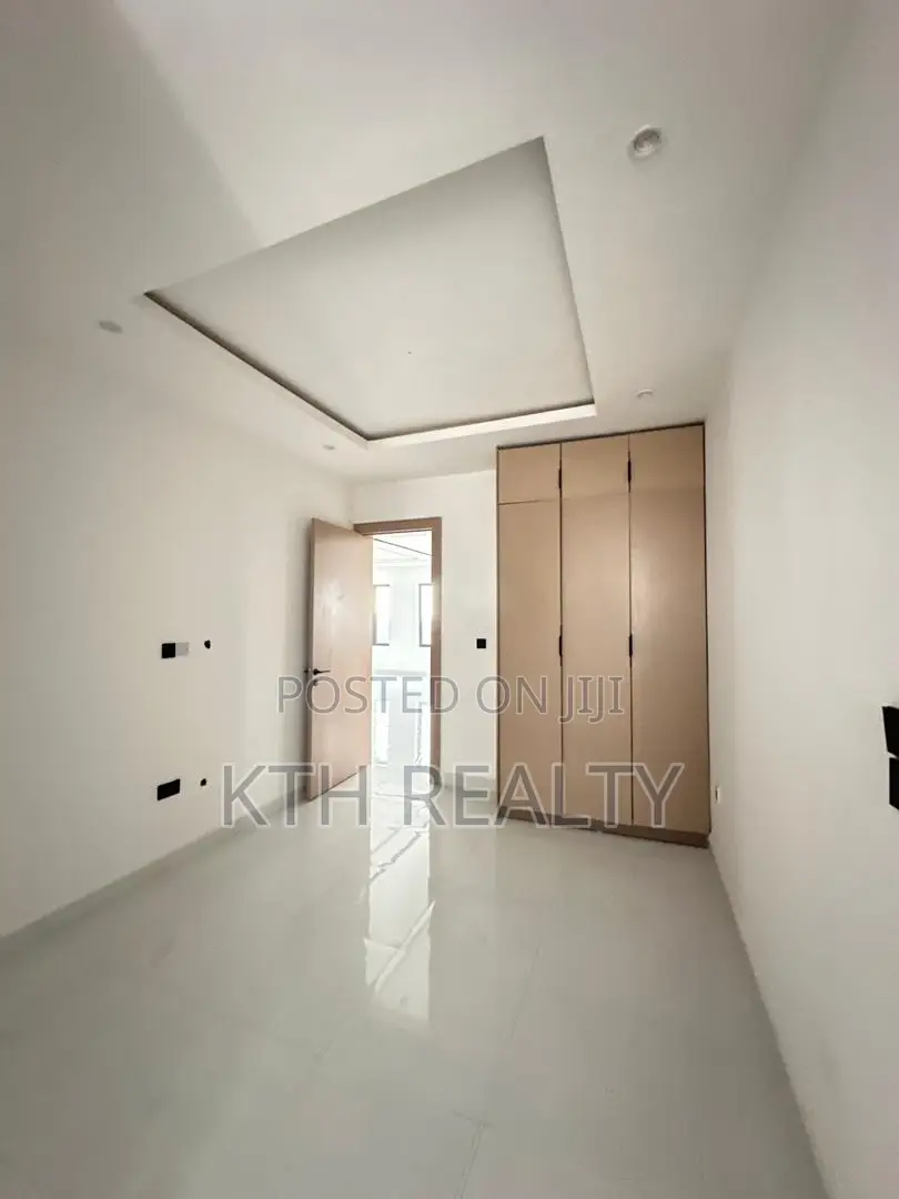 2bdrm Apartment in Lekki for sale in Lekki Phase 1