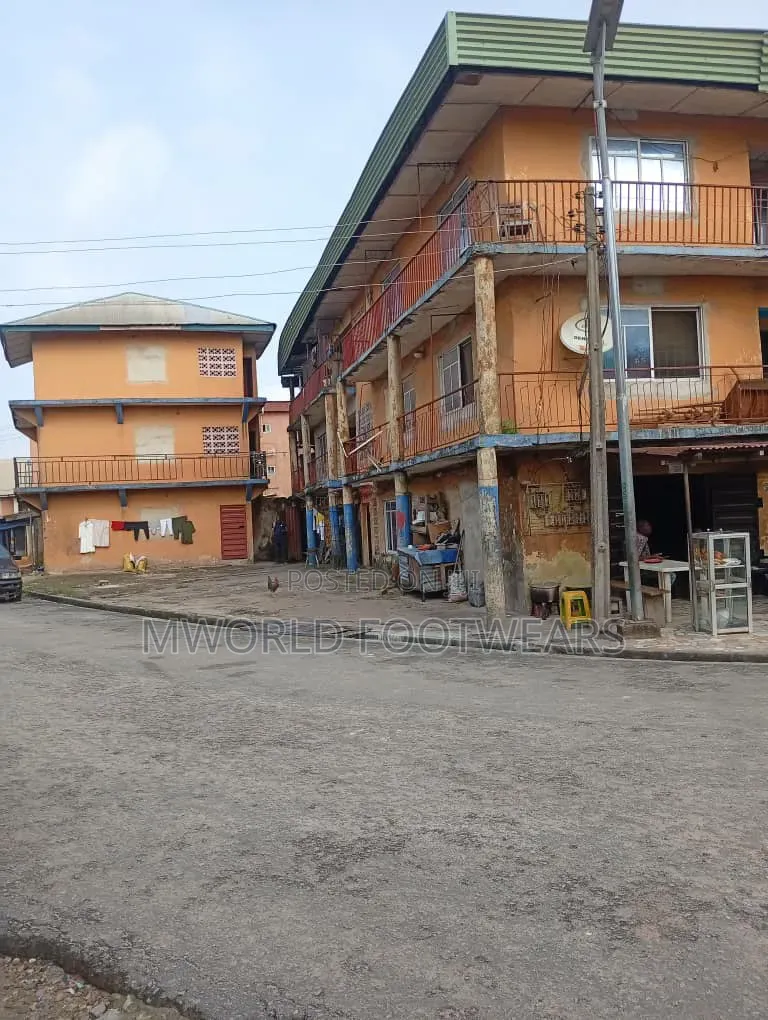 2bdrm Block of Flats in Municipal, Owerri for sale in Owerri