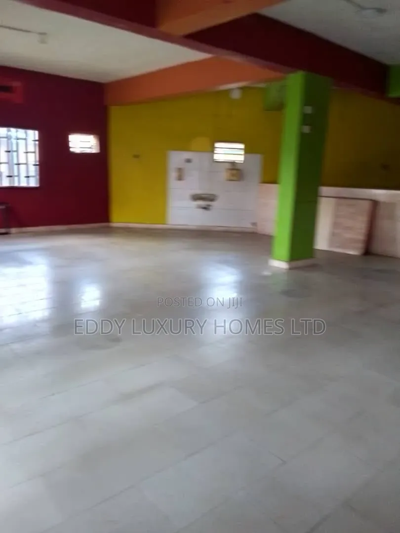 Warehouse With Offices And Apartments For Sale In Uyo in Uyo