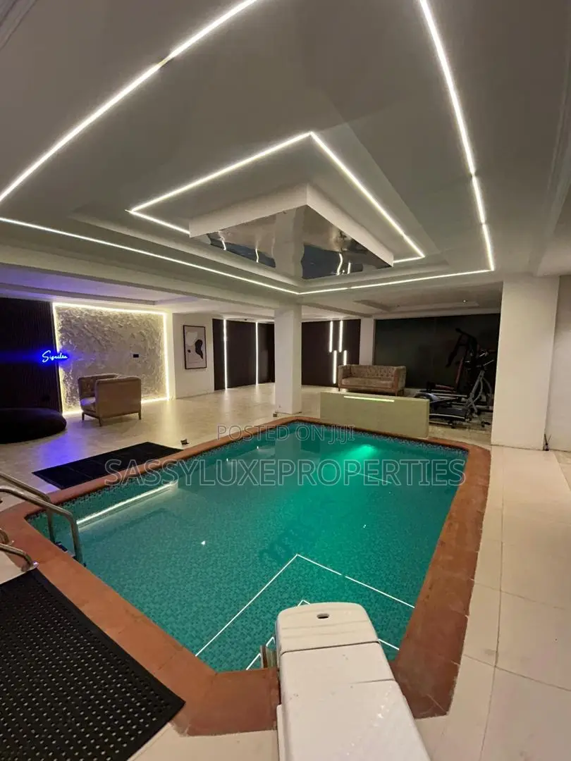 2 Bedroom Apartment With Pool,Gym in Lekki Phase 1
