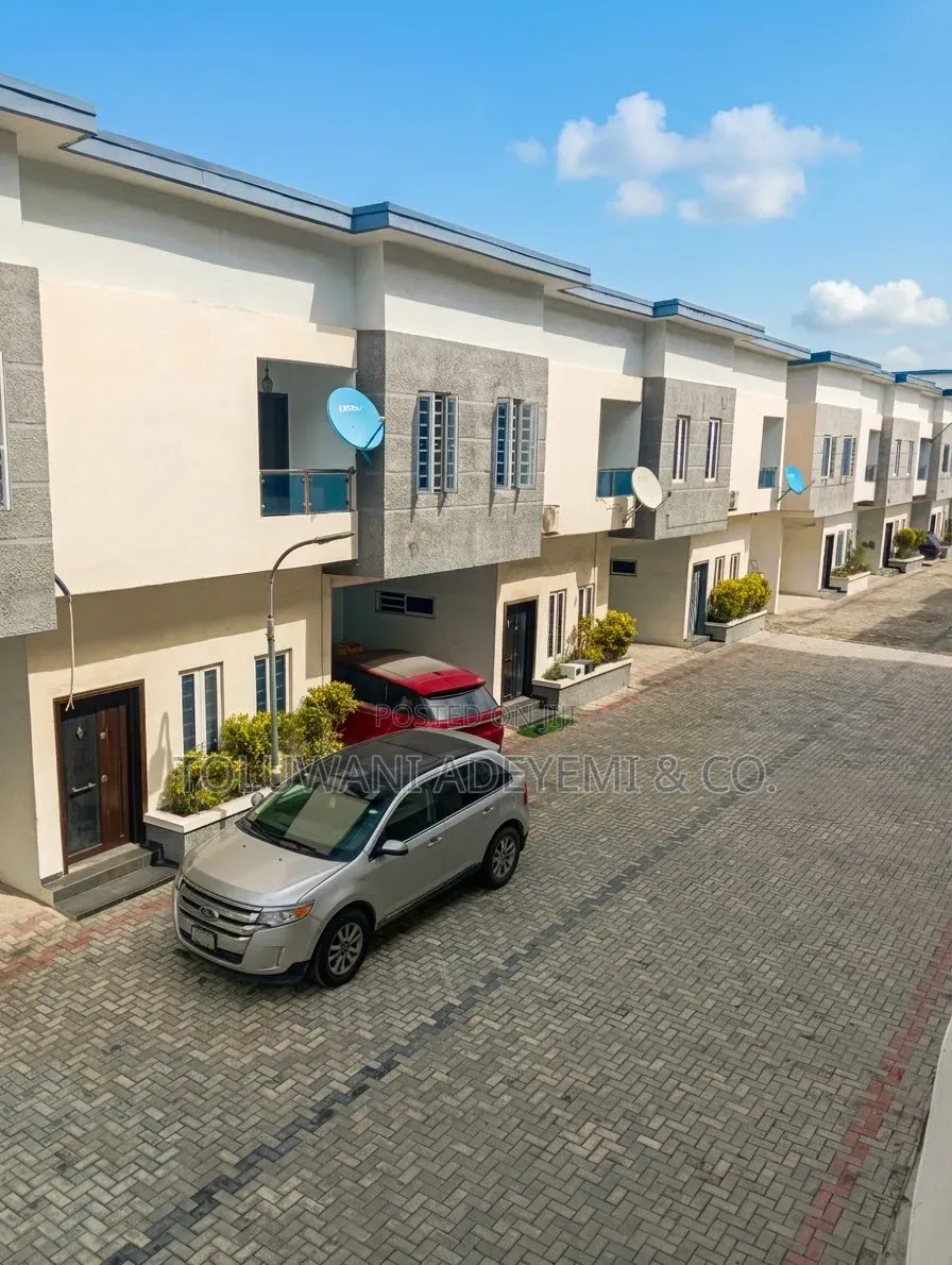 4bdrm Duplex in Coastal Road, Ajah, Off Lekki-Epe Expressway for rent in Off Lekki-Epe Expressway