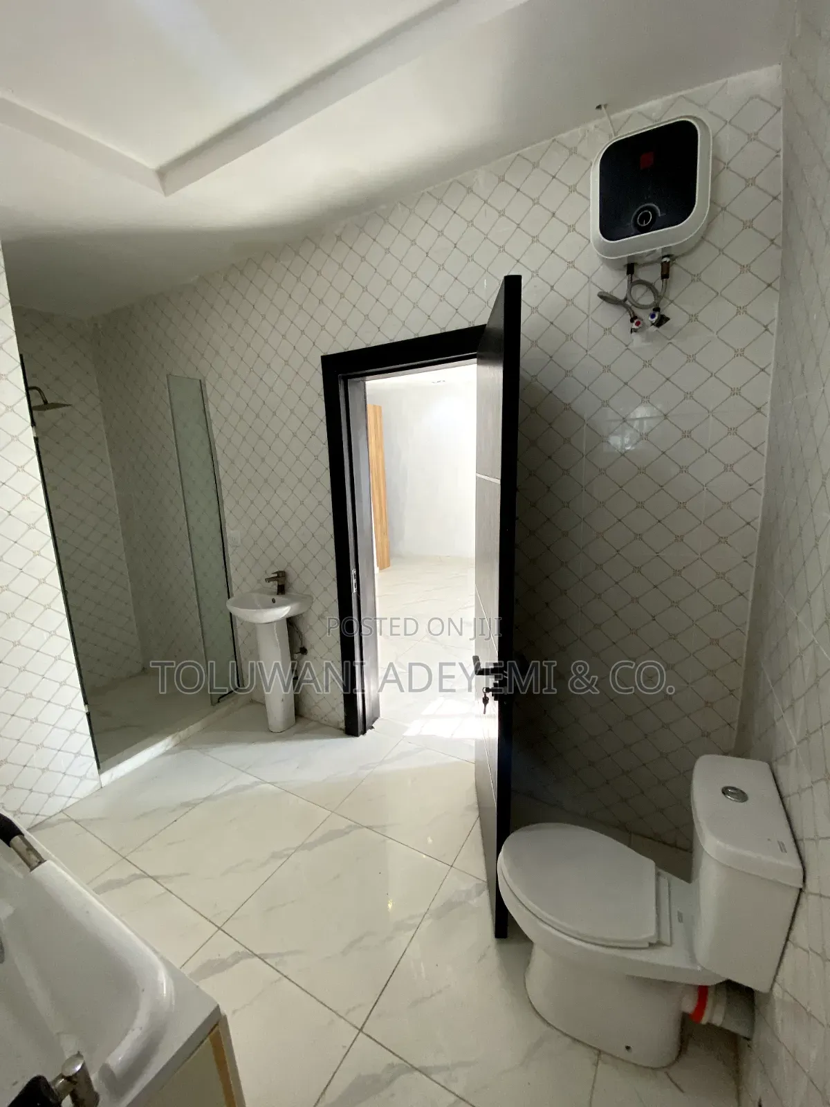 4bdrm Duplex in Coastal Road, Ajah, Off Lekki-Epe Expressway for rent in Off Lekki-Epe Expressway