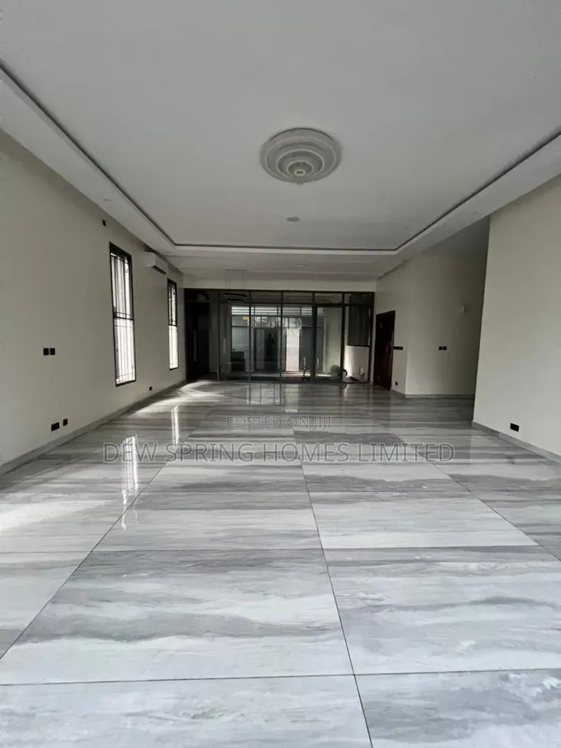 5bdrm Duplex in Ikoyi for sale in Old Ikoyi