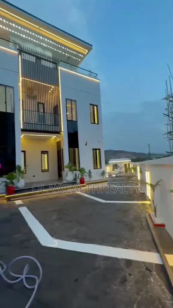 4bdrm Duplex in Guzape District for sale in Guzape District