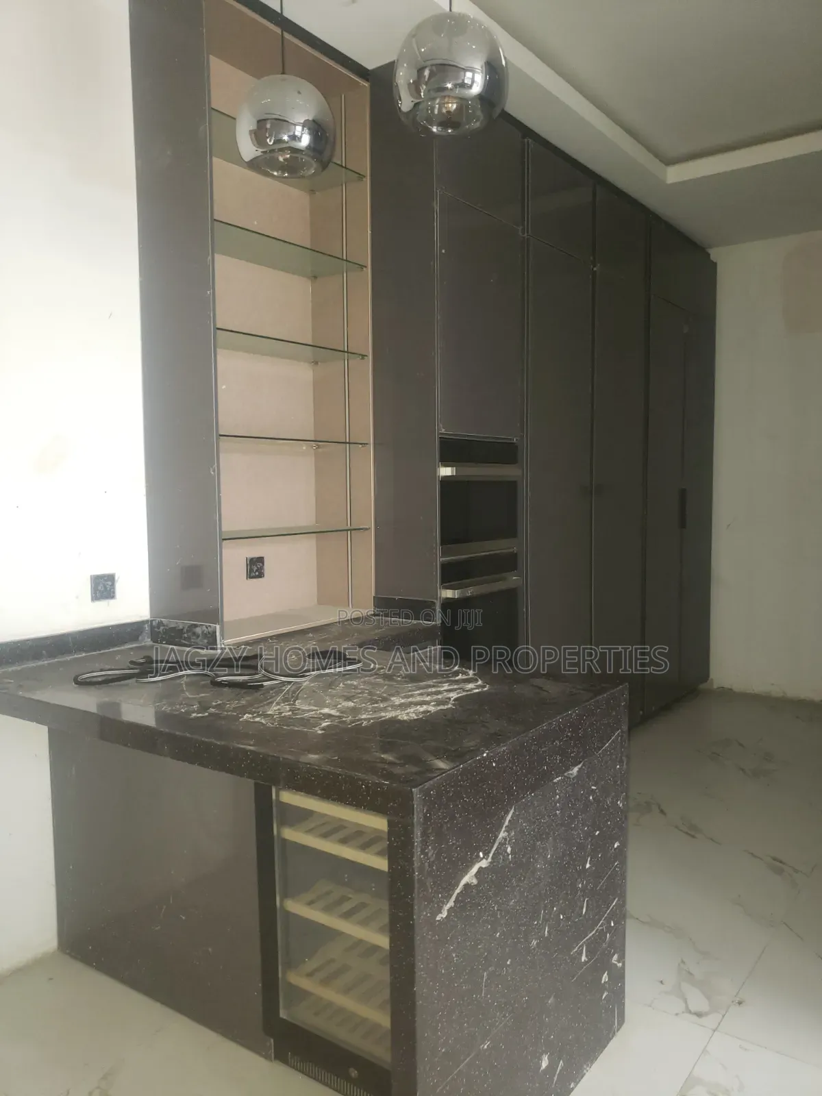 Standard 3 Bedroom Maisonette With Bq for Rent in Jakande