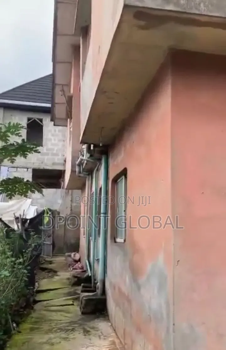 8bdrm Block of Flats in Not Estate, Egbeda for sale in Egbeda