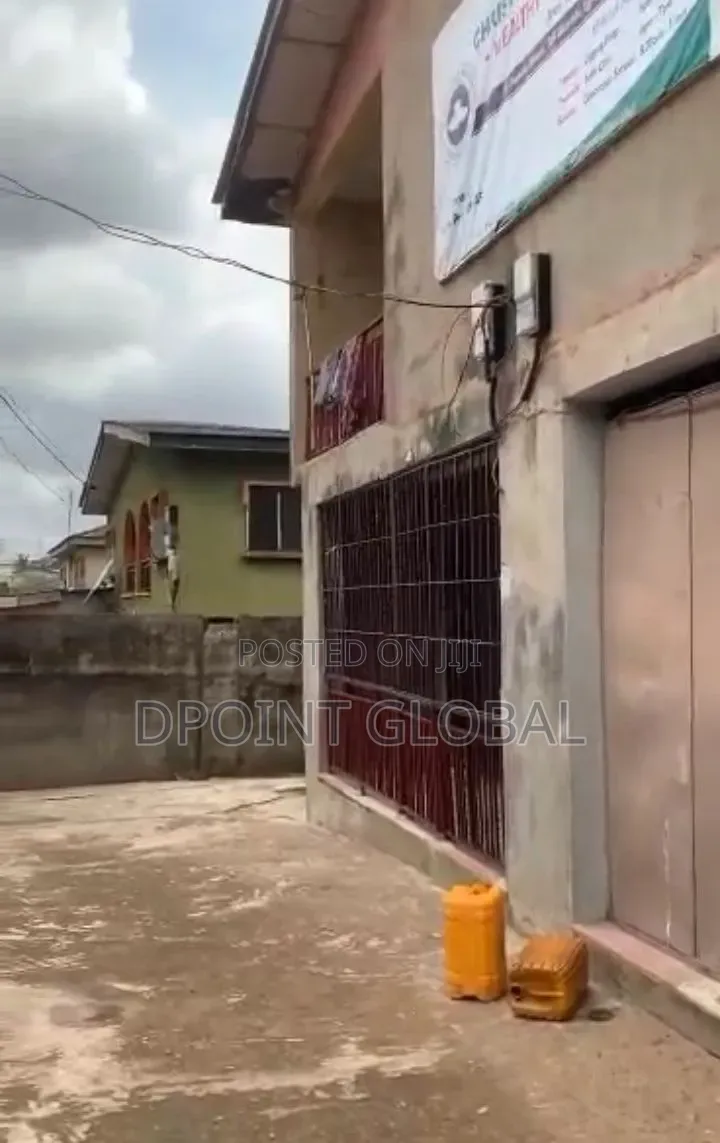 8bdrm Block of Flats in Not Estate, Egbeda for sale in Egbeda