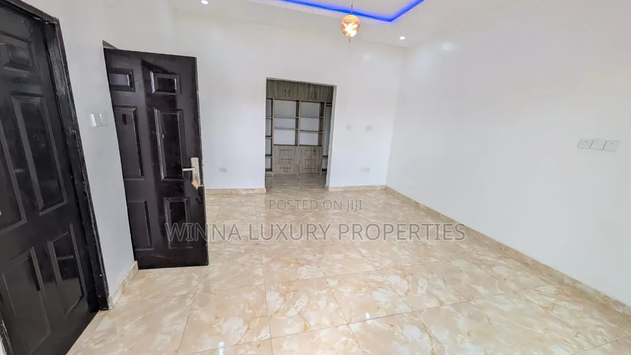 20bdrm Townhouse / Terrace in Gudu for rent in Gudu