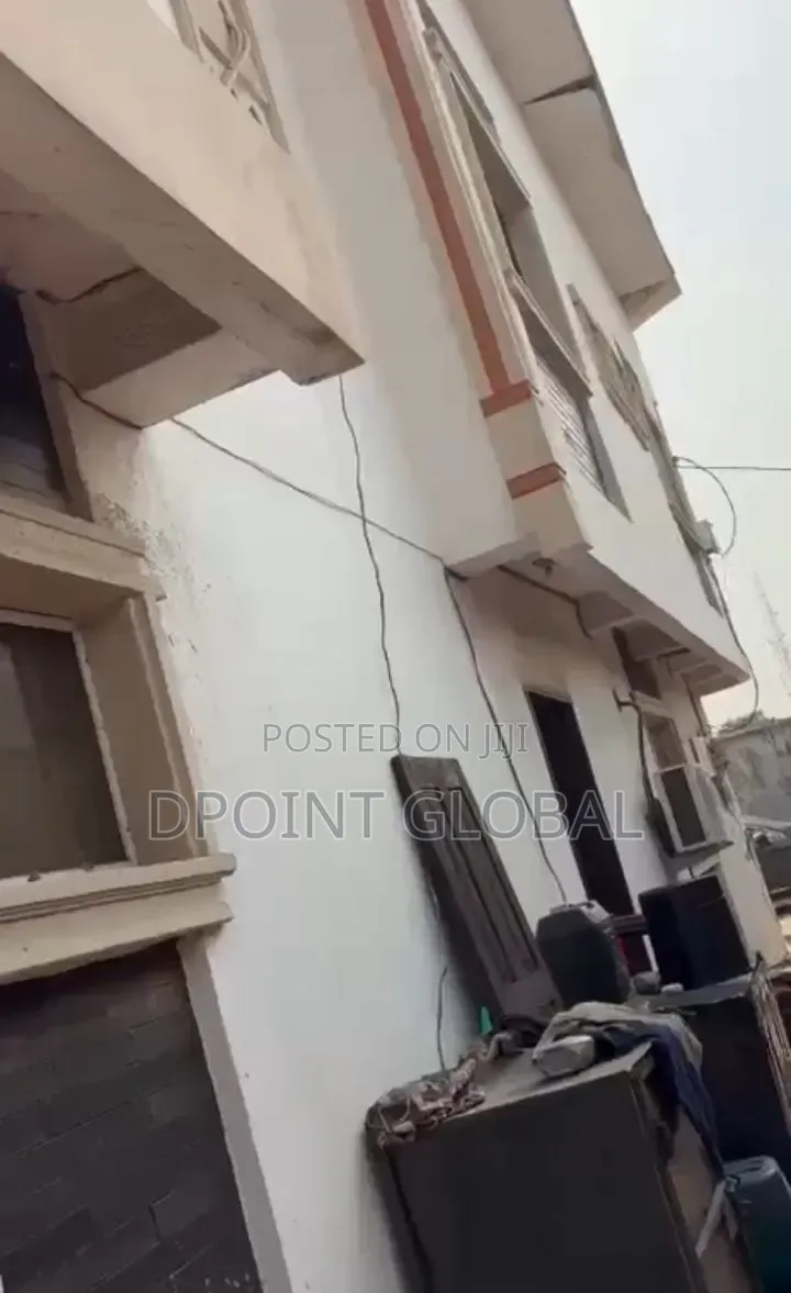 7bdrm Block of Flats in Not Estate, Alakuko for sale in Alakuko