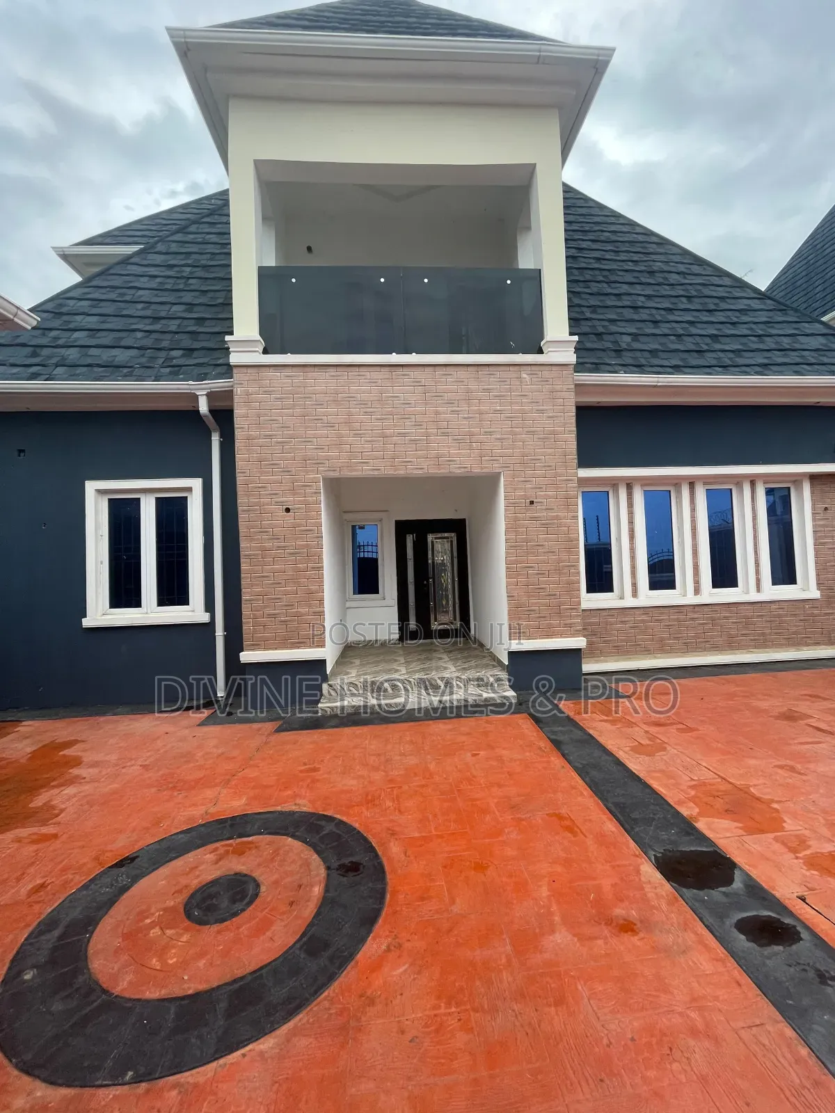 4bdrm Duplex in Lugbe District for rent in Lugbe District