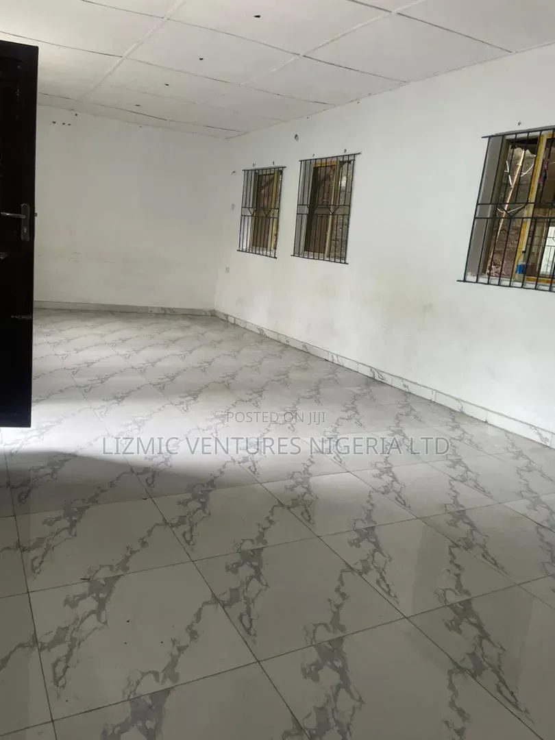 Office Space Tolet in Ikotun / Ikotun/Igando
