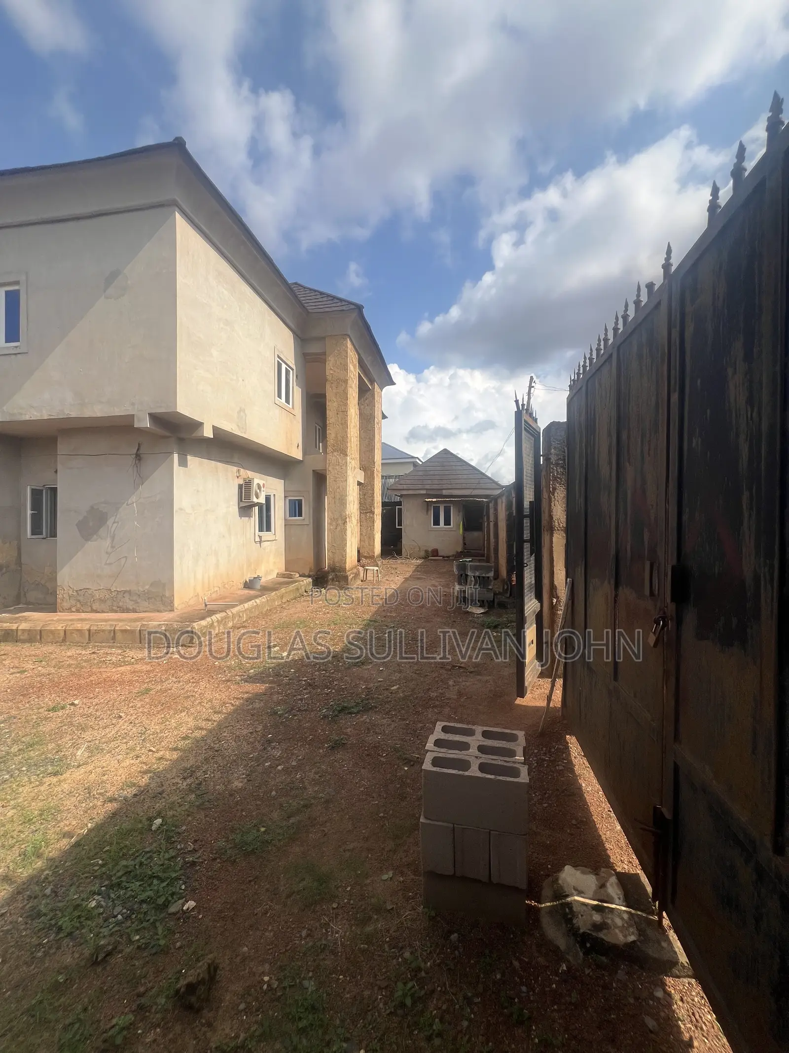 Uncompleted 6 Bedroom Duplex in Enugu