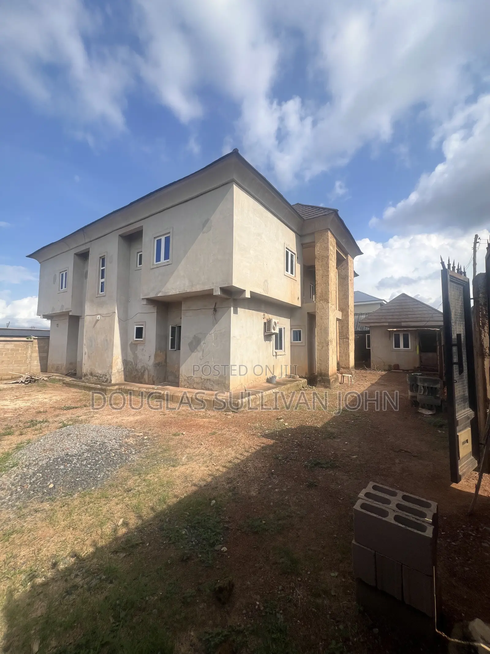 Uncompleted 6 Bedroom Duplex in Enugu