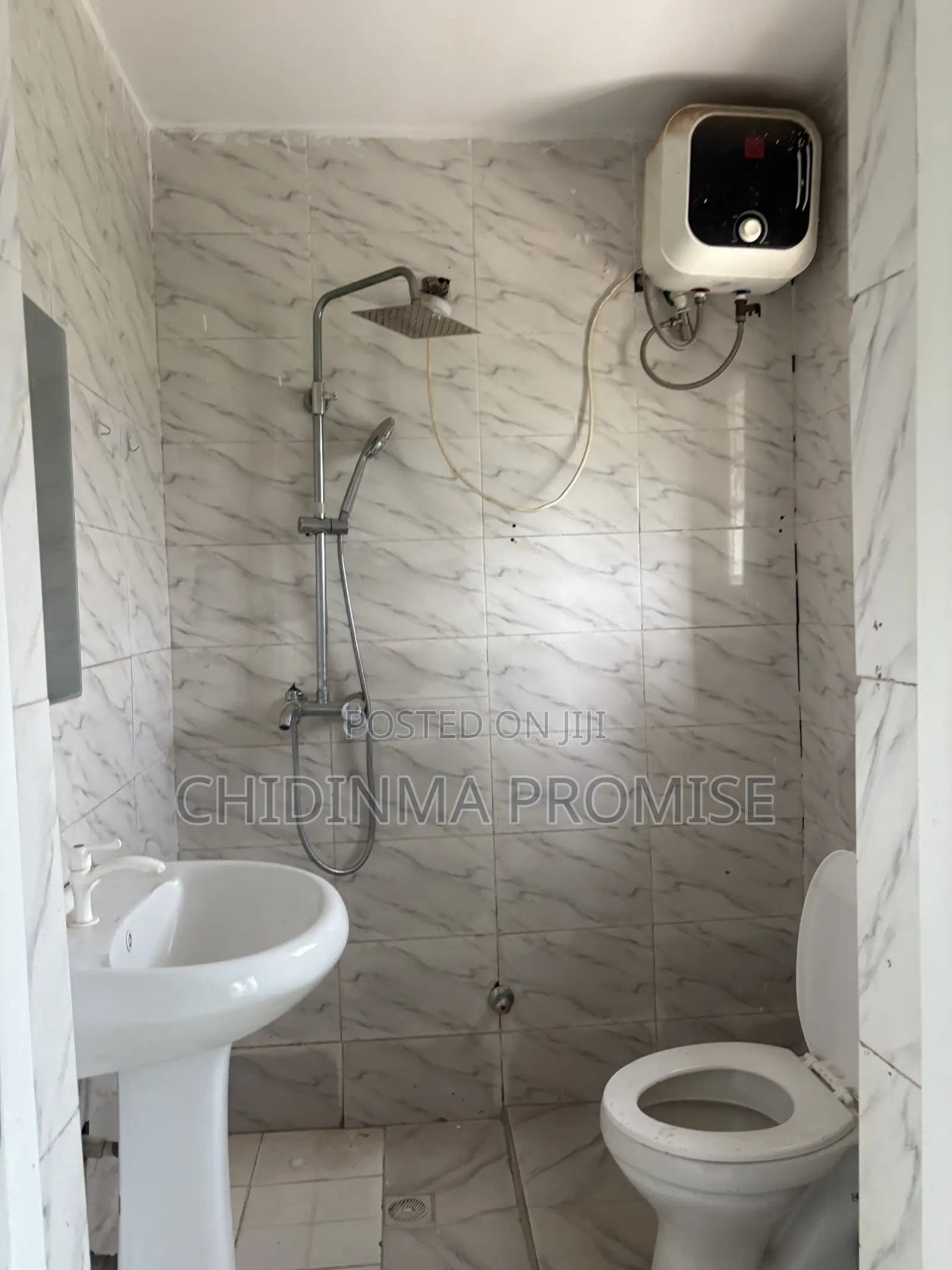 3bdrm Block of Flats in Wuye for rent in Wuye
