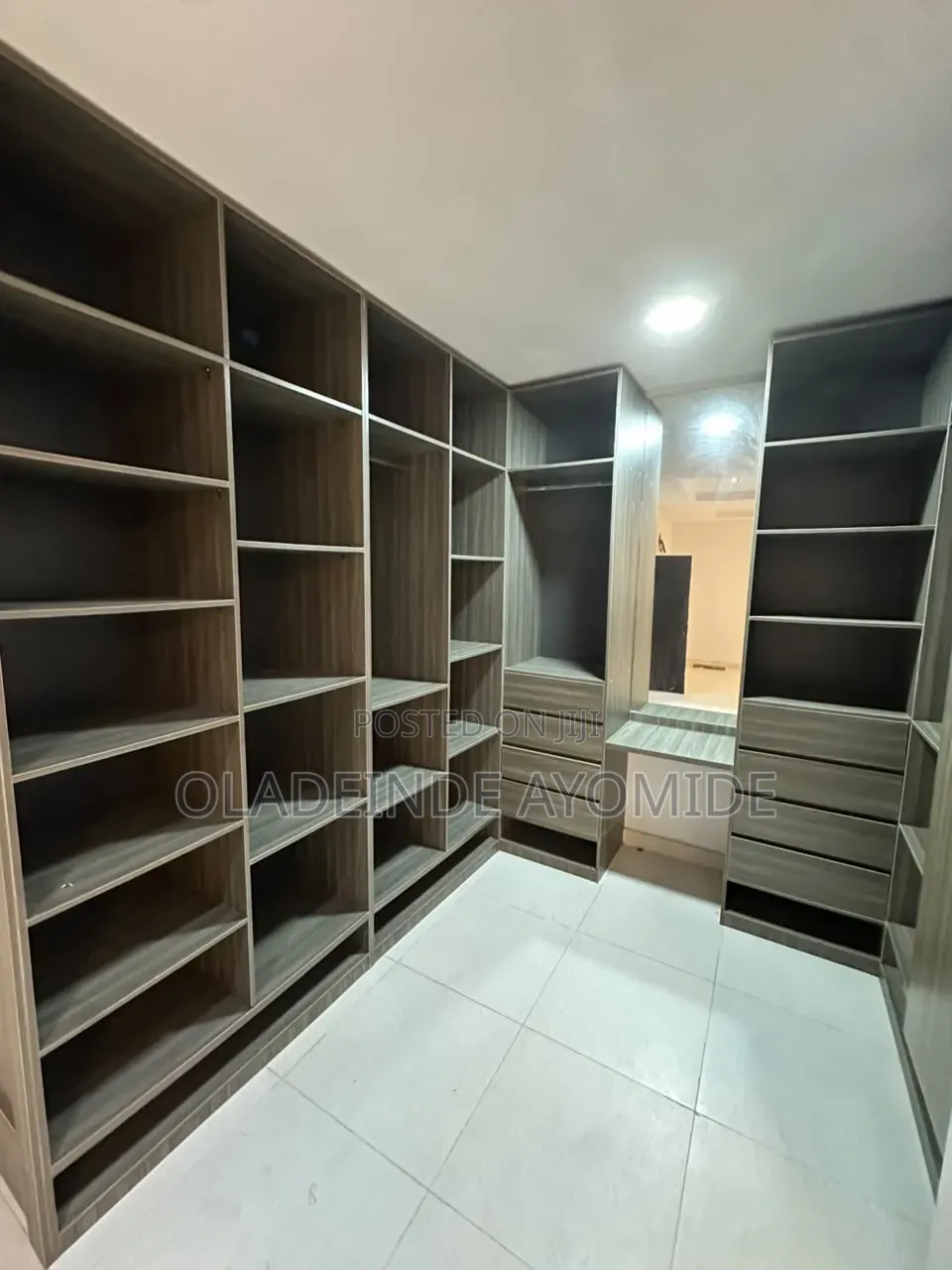 3bdrm Apartment in Ologolo Lekki for rent in Ologolo
